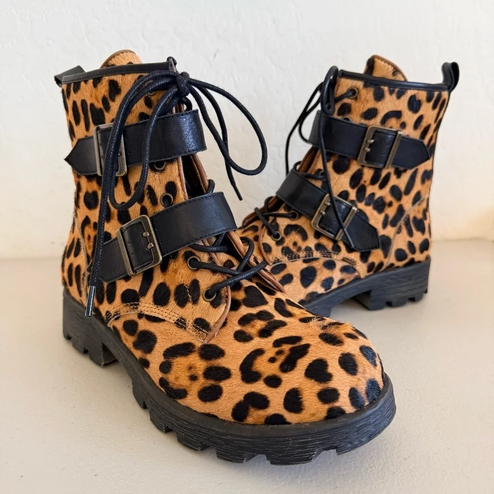 NEW Candies Stanza Leopard Pony Hair Leather Buckle Straps Lug Sole Bootie Sz 7